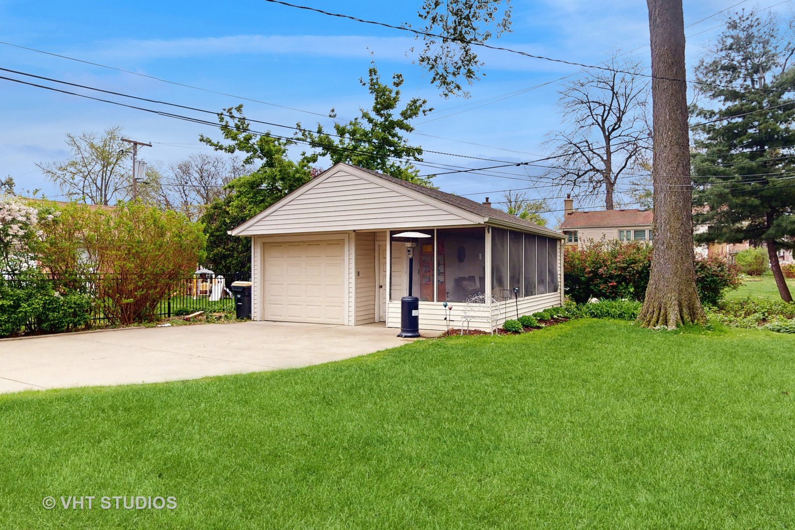 1709 S Grace Avenue, Park Ridge, IL 60068