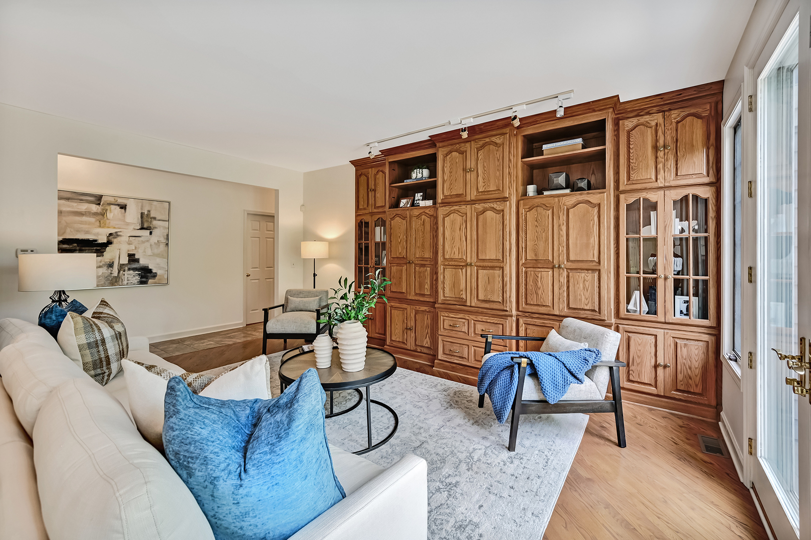 64 Huntington Court, Burr Ridge, IL 60527