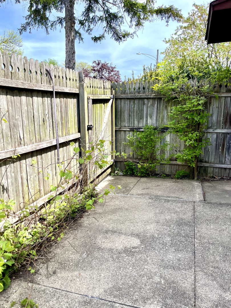 1140 Blanchan Avenue, La Grange Park, IL 60526