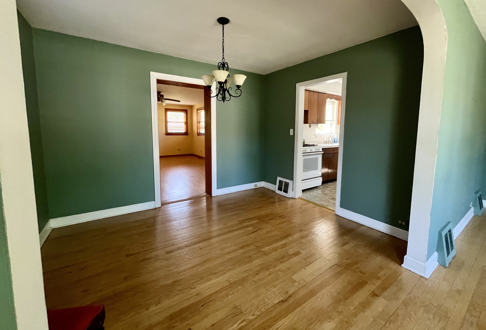 1140 Blanchan Avenue, La Grange Park, IL 60526