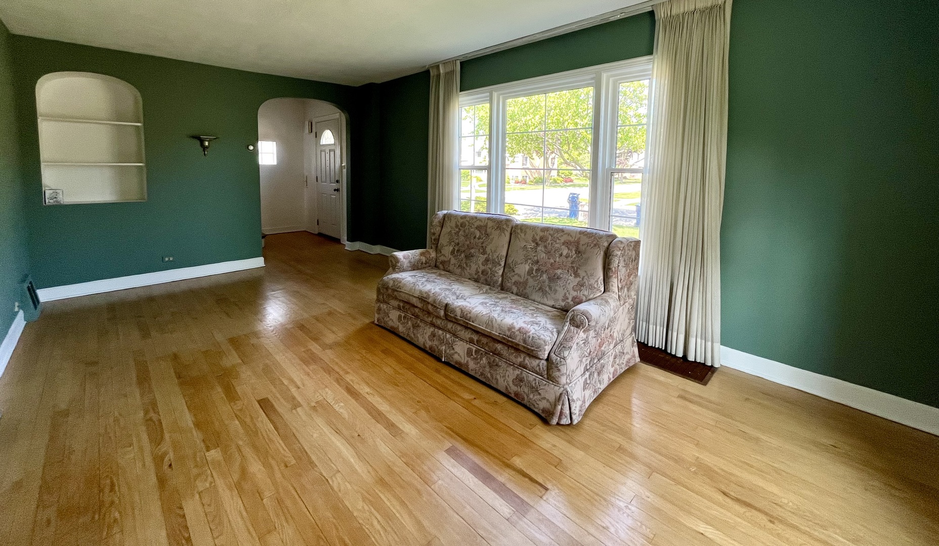1140 Blanchan Avenue, La Grange Park, IL 60526