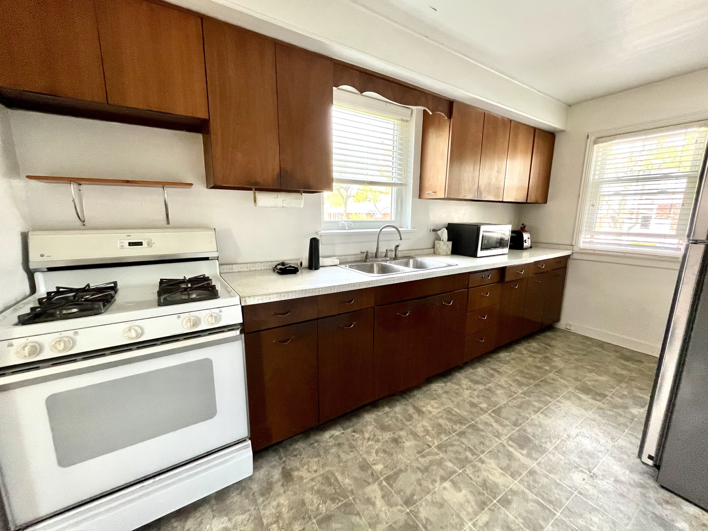 1140 Blanchan Avenue, La Grange Park, IL 60526