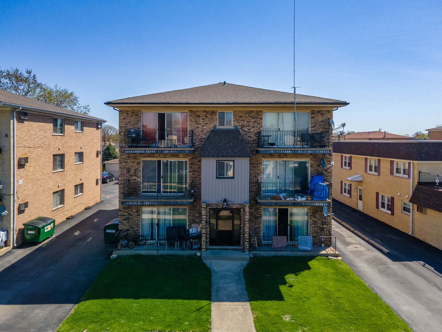 7841 Normandy Avenue, Burbank, IL 60459