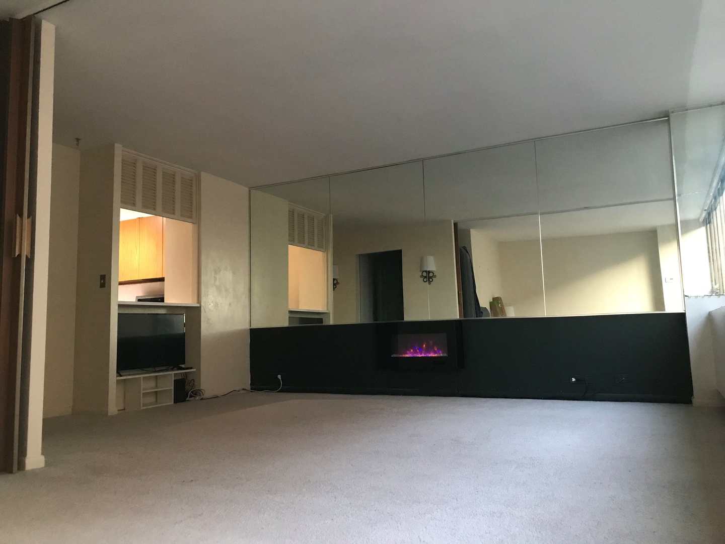2800 N Lake Shore Drive #613, Chicago, IL 60657