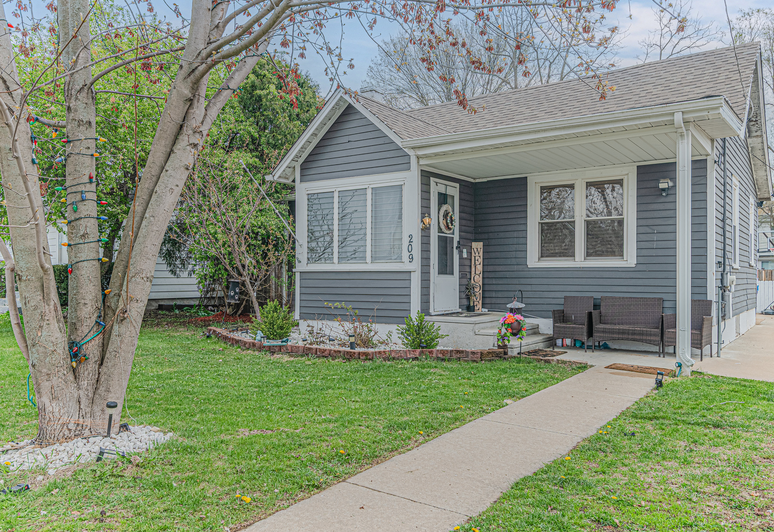 209 N Melrose Avenue, Elgin, IL 60123