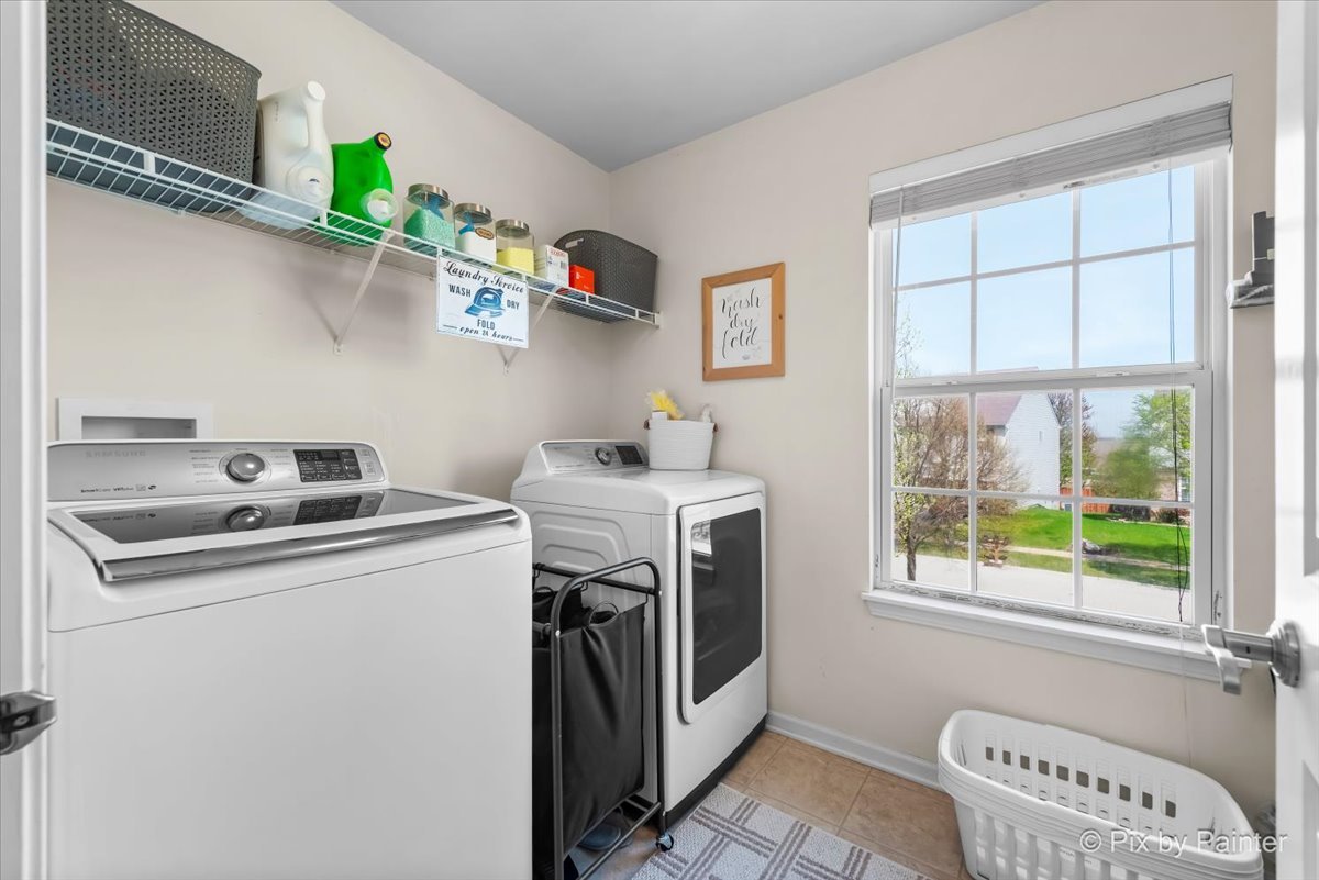 8208 Wild Rose Trail, Joliet, IL 60431