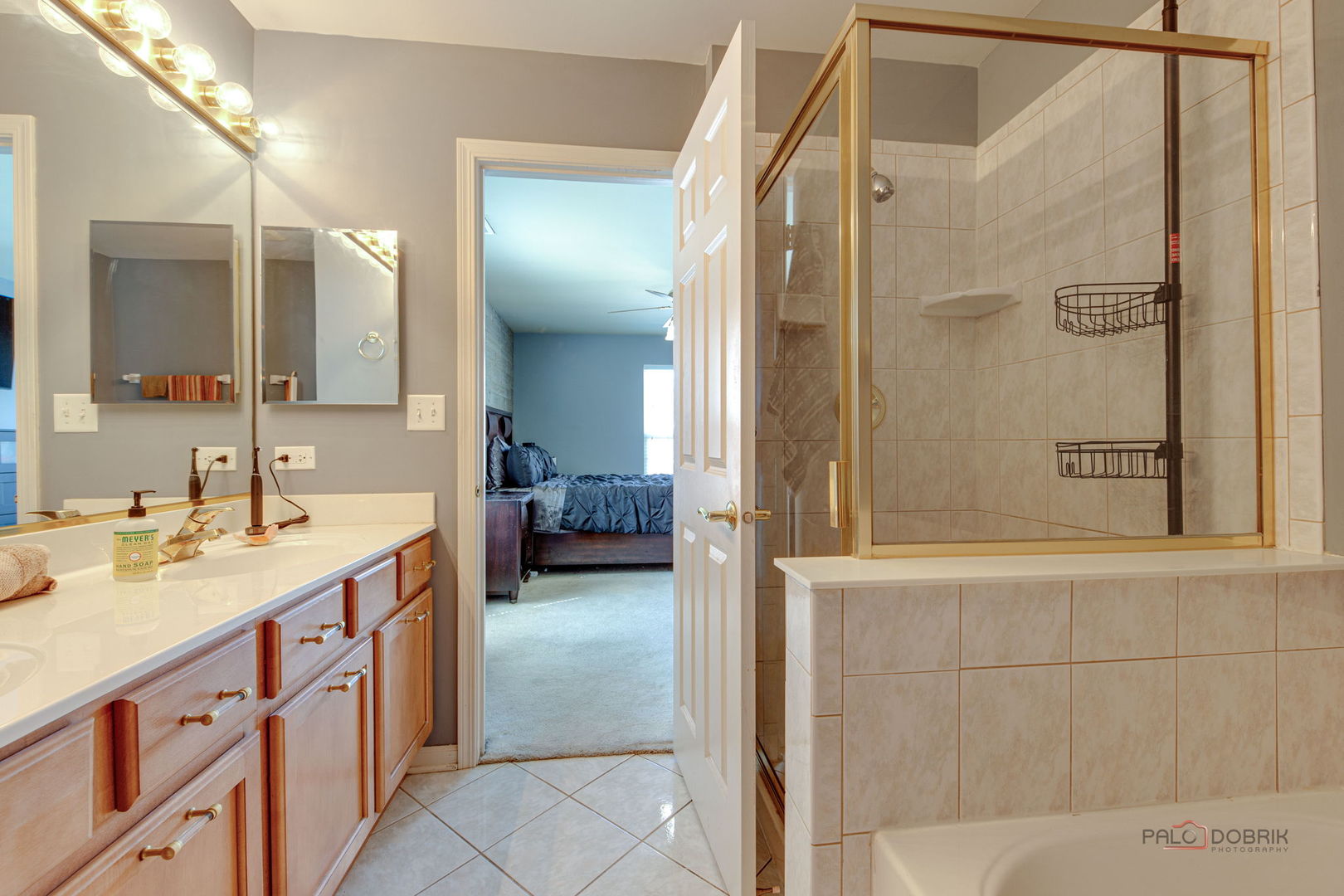 2330 Georgetown Circle, Aurora, IL 60503