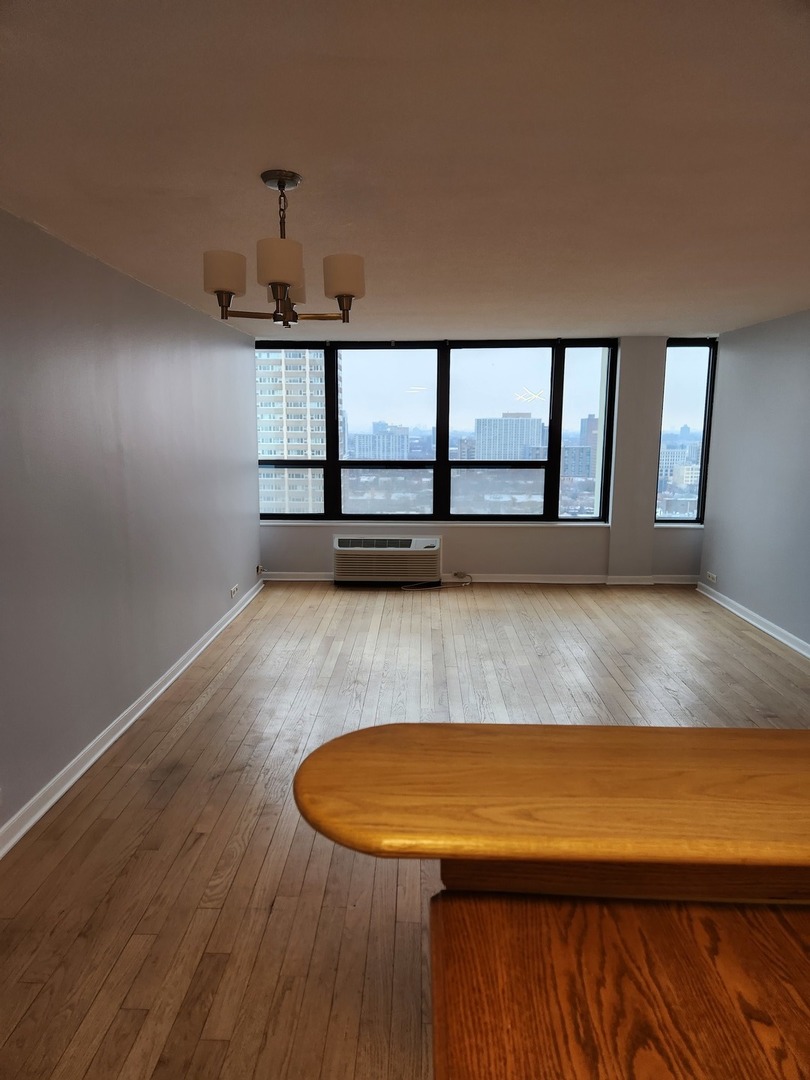 5100 N MARINE Drive #20J, Chicago, IL 60640
