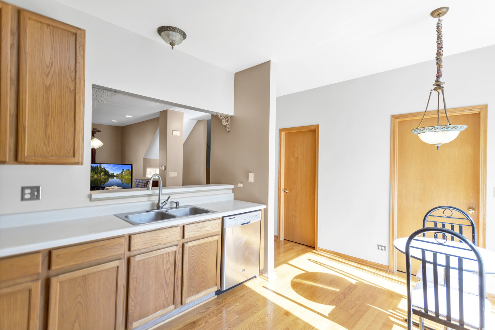 165 Lucerne Court #165, Wheeling, IL 60090