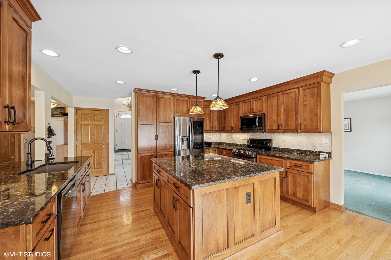4351 N Cottonwood Trail, Hoffman Estates, IL 60192
