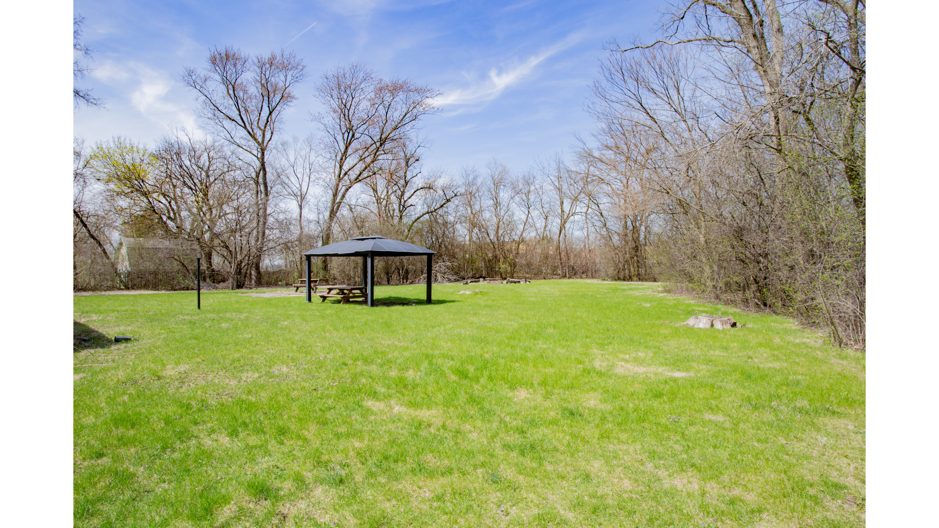 1305 Oswego Road, Naperville, IL 60540