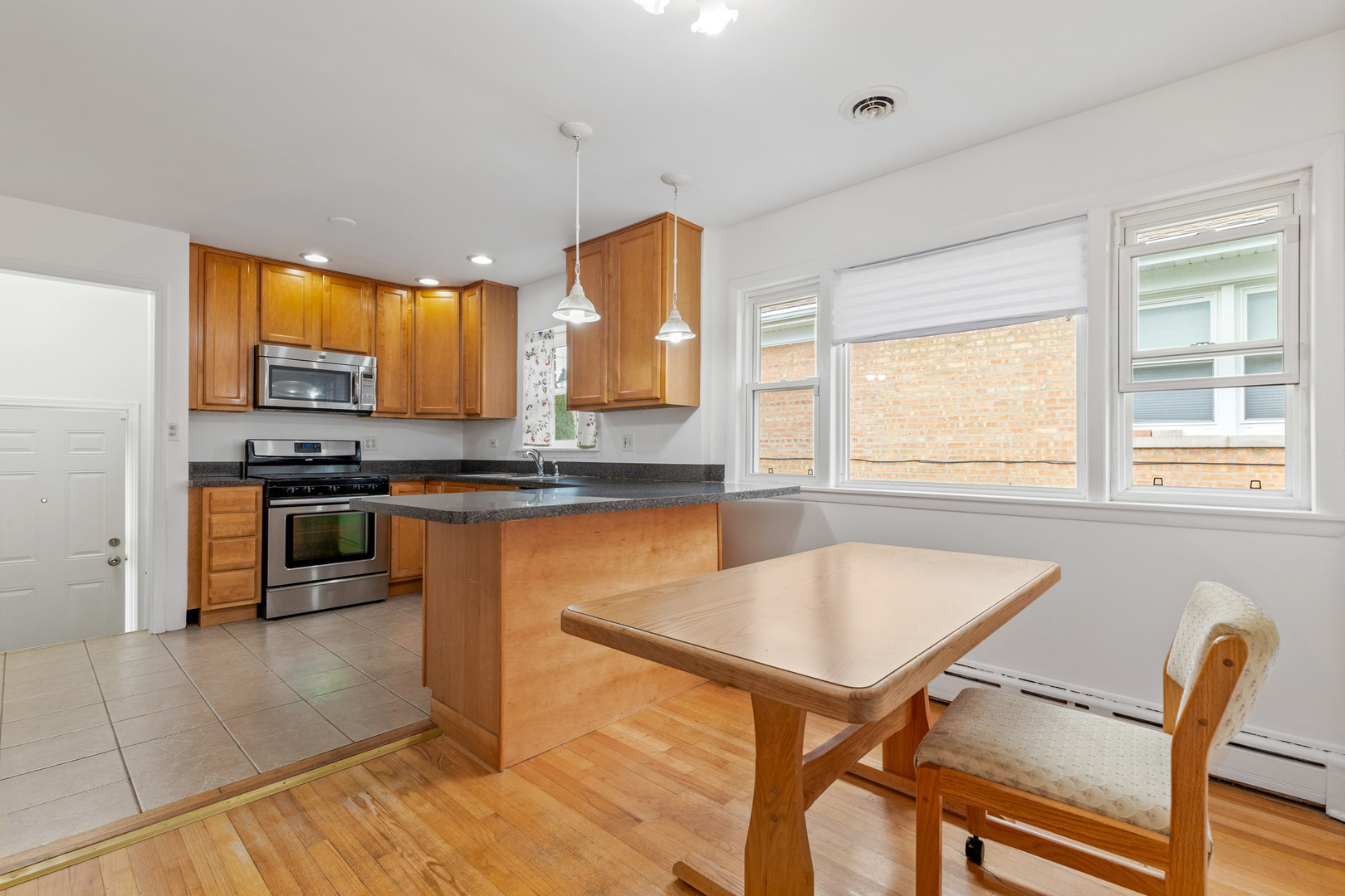 5014 N Mulligan Avenue, Chicago, IL 60630