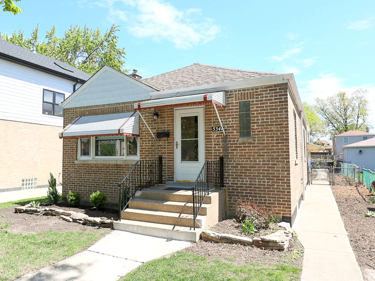 5341 S Nottingham Avenue, Chicago, IL 60638