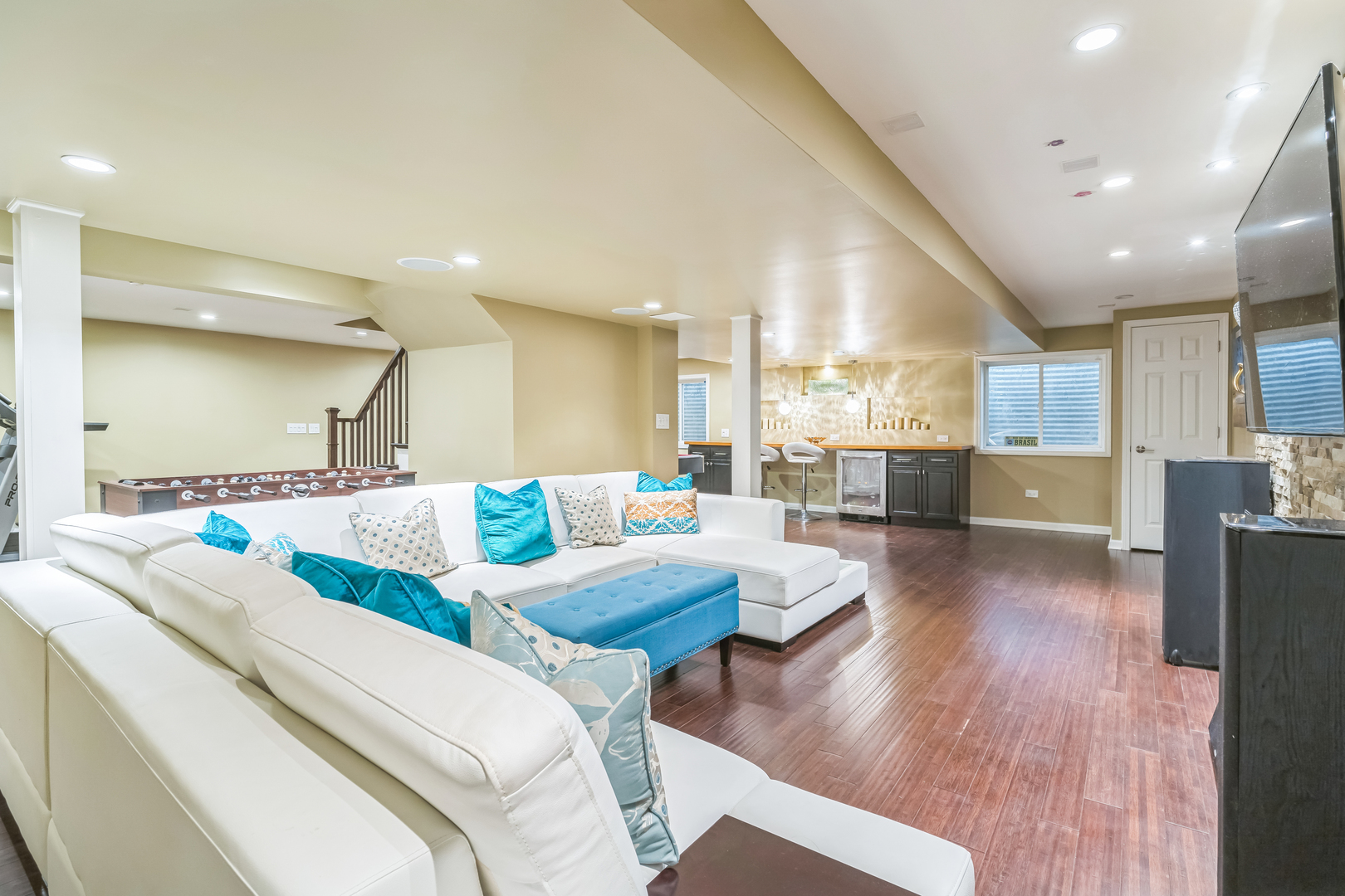 2707 Pennyroyal Circle, Naperville, IL 60564