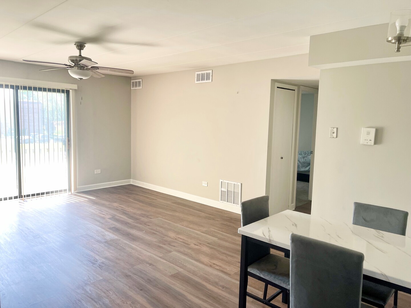 2237 175th Street #2B, Lansing, IL 60438