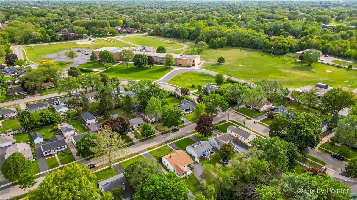 502 Everett Avenue, Crystal Lake, IL 60014