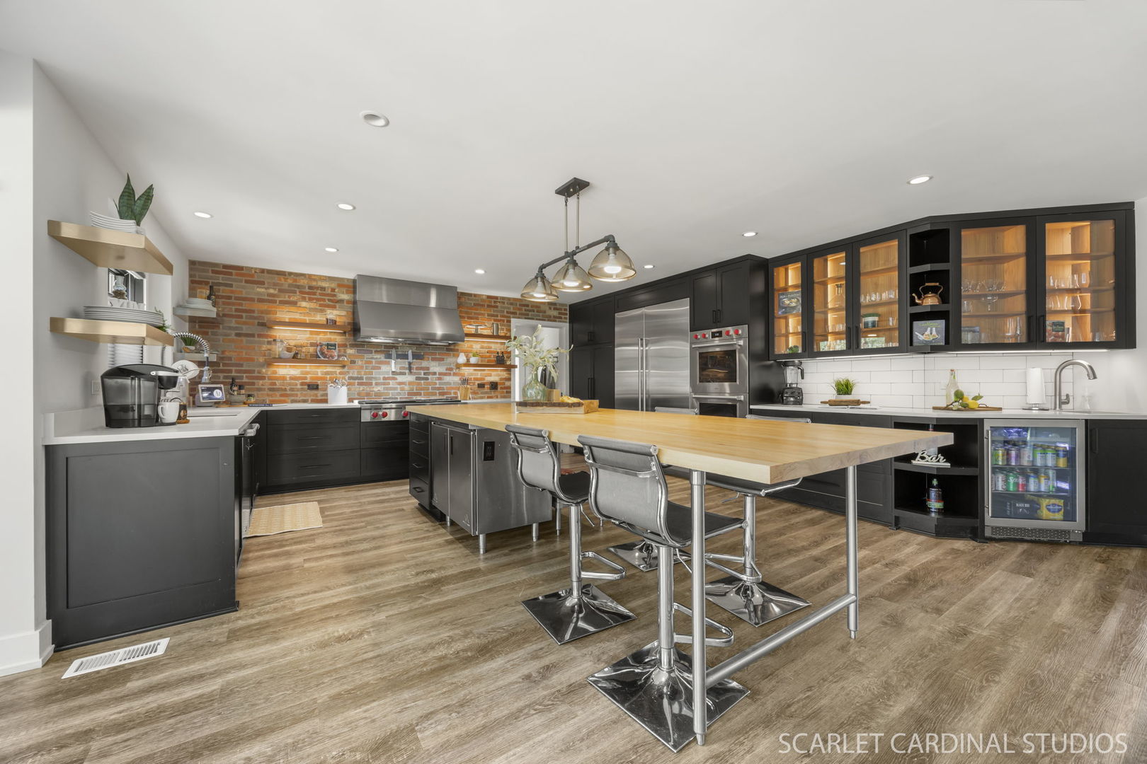 1S731 Bender Lane, West Chicago, IL 60185
