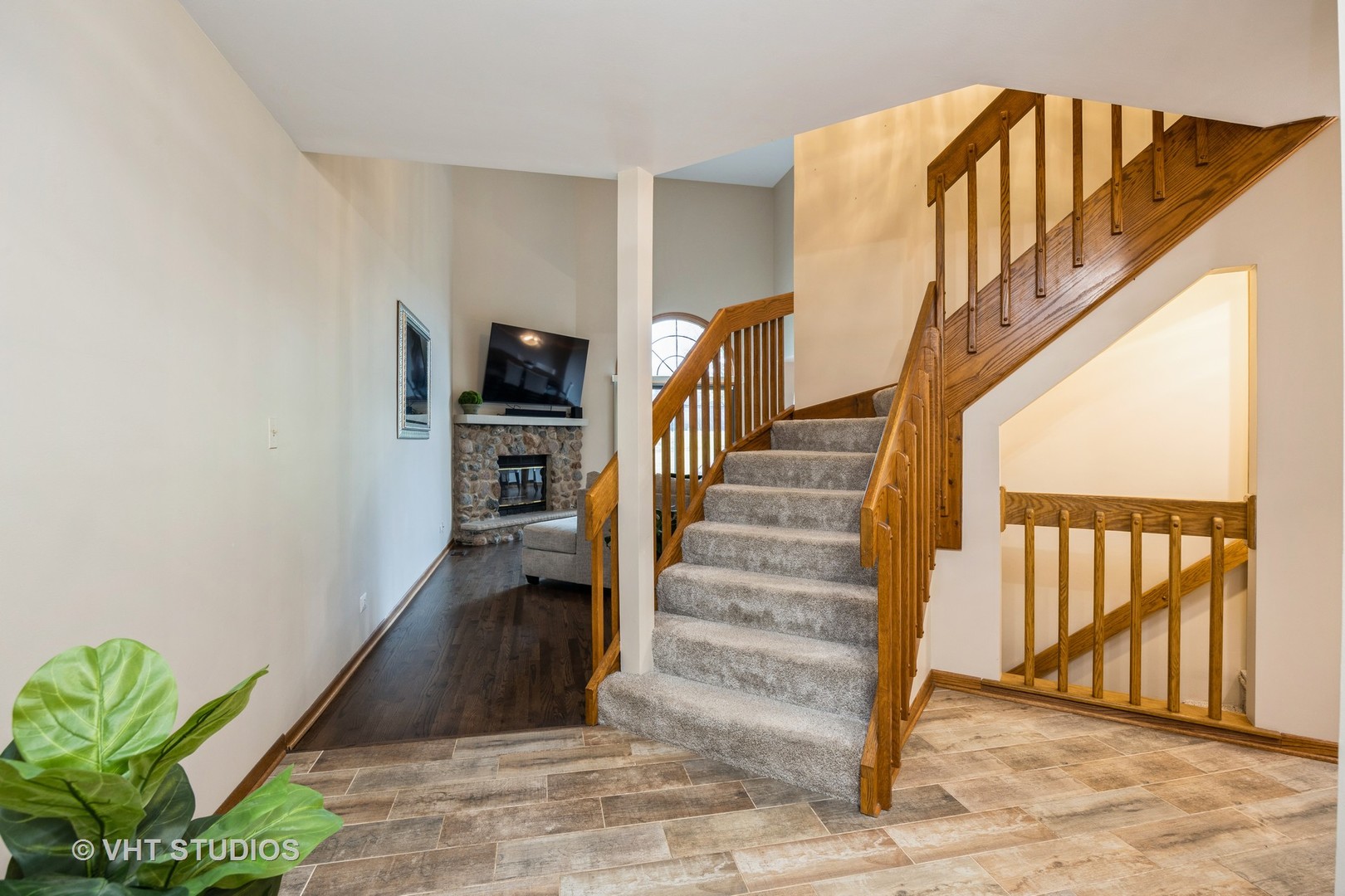 8503 HEMLOCK Lane, Darien, IL 60561