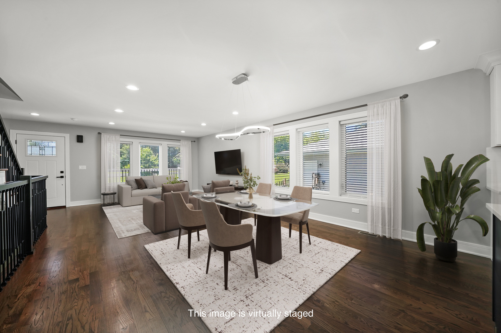 1N241 Darling Street, Carol Stream, IL 60188