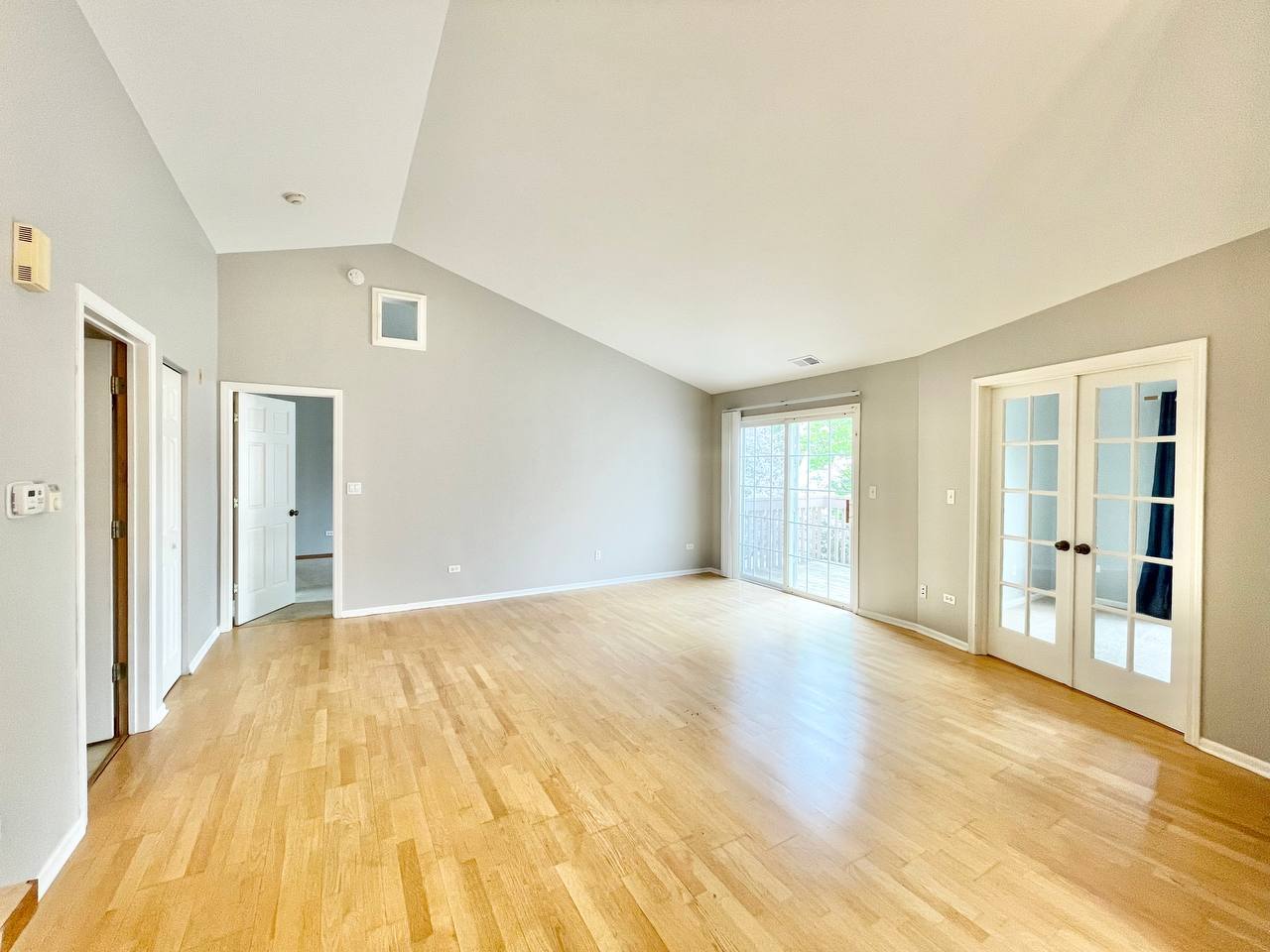 2459 Sheehan Drive #201, Naperville, IL 60564