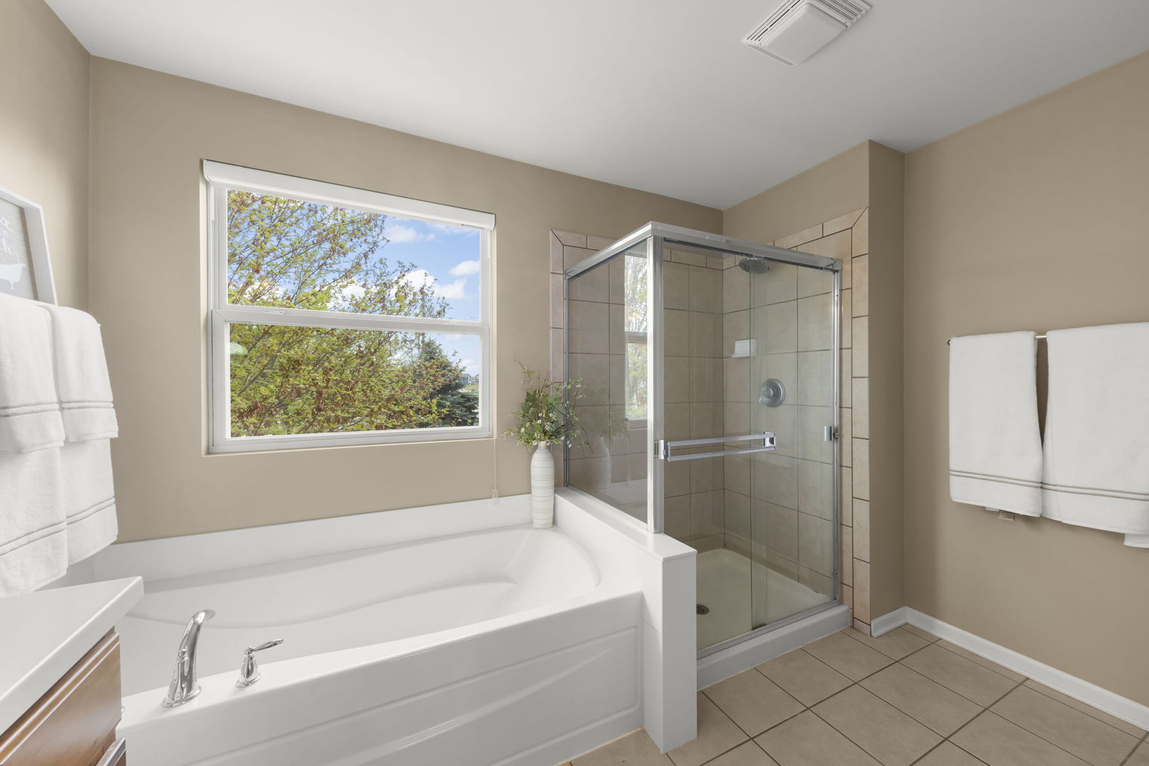 412 Baker Court, Oswego, IL 60543