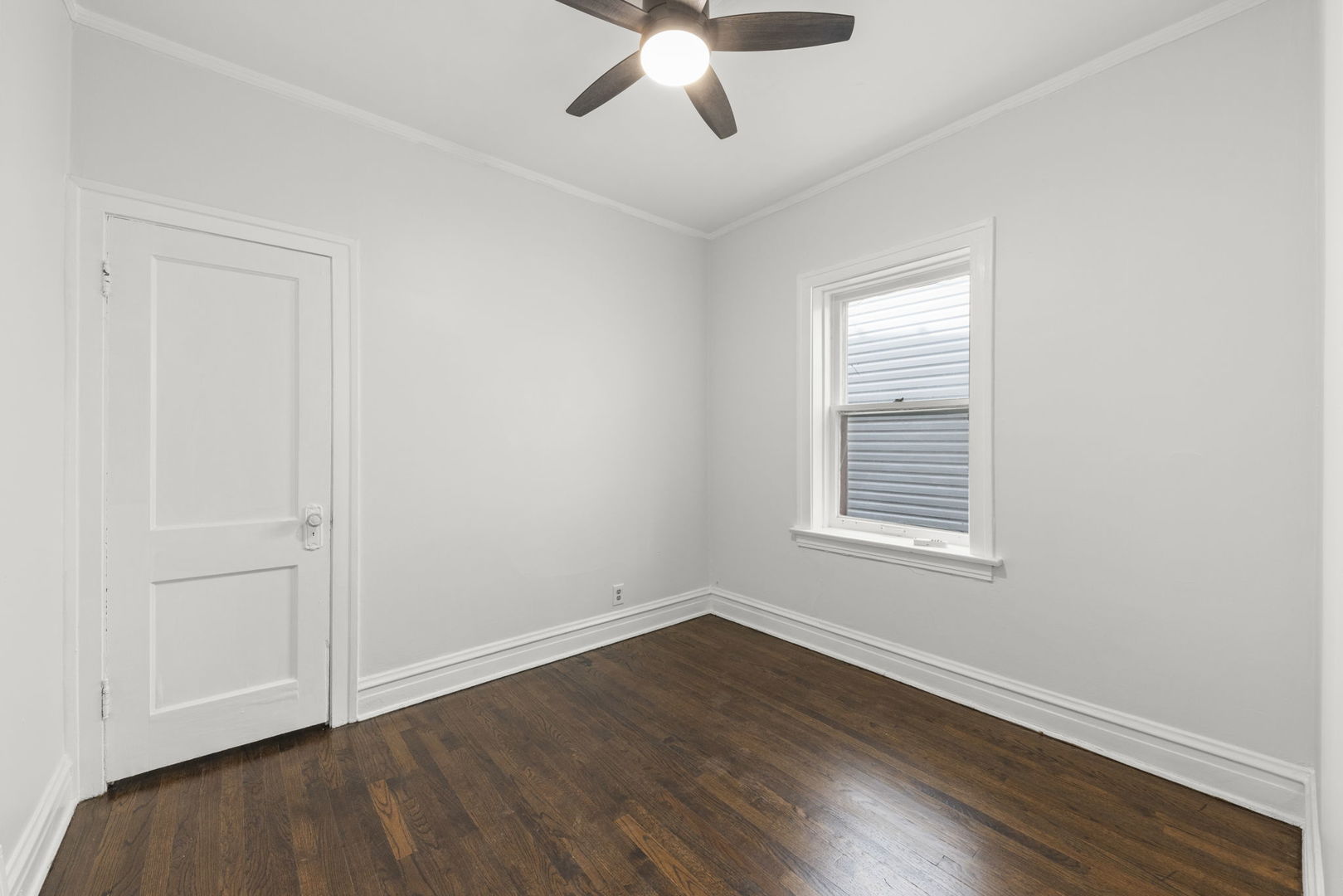9118 Lincoln Avenue #1, Brookfield, IL 60513