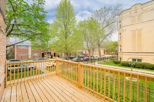 8313 S Ingleside Avenue, Chicago, IL 60619