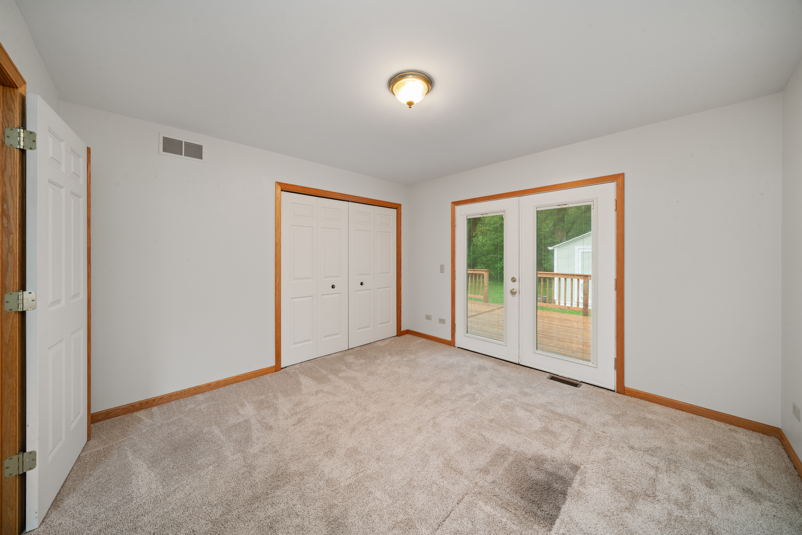 471 W Miller Avenue, Hinckley, IL 60520