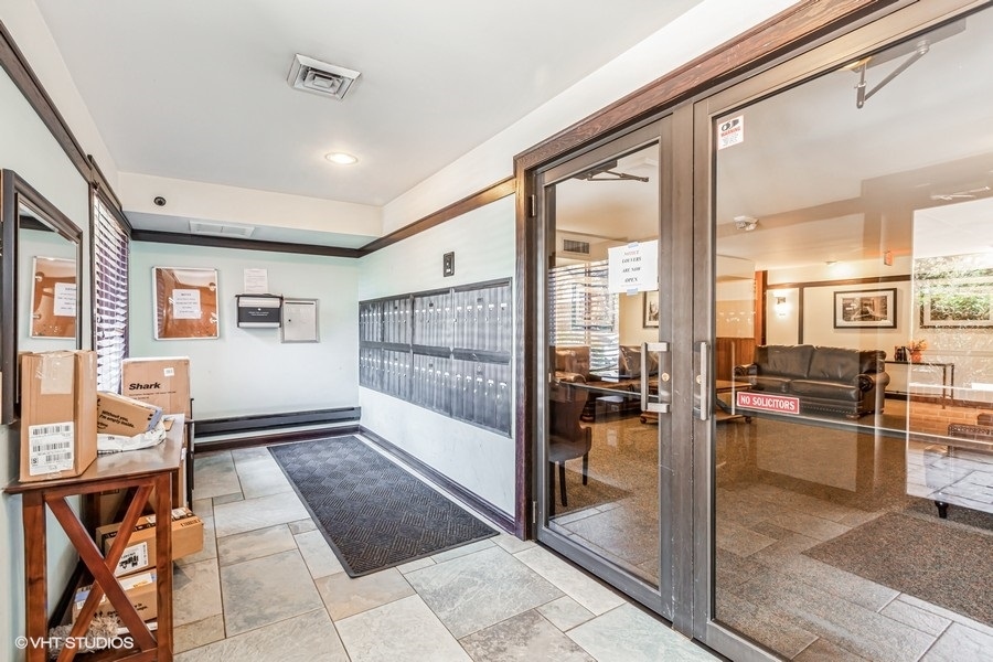 801 79th Street #307, Darien, IL 60561