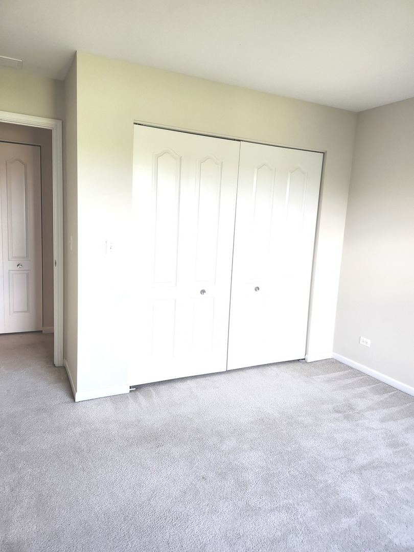 228 STATION PARK Circle, Grayslake, IL 60030