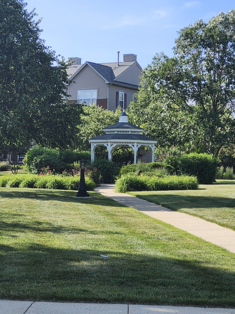228 STATION PARK Circle, Grayslake, IL 60030