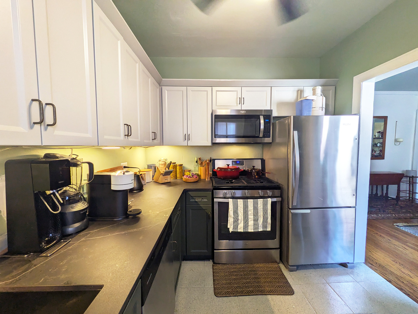 6205 N Oakley Avenue #1, Chicago, IL 60659