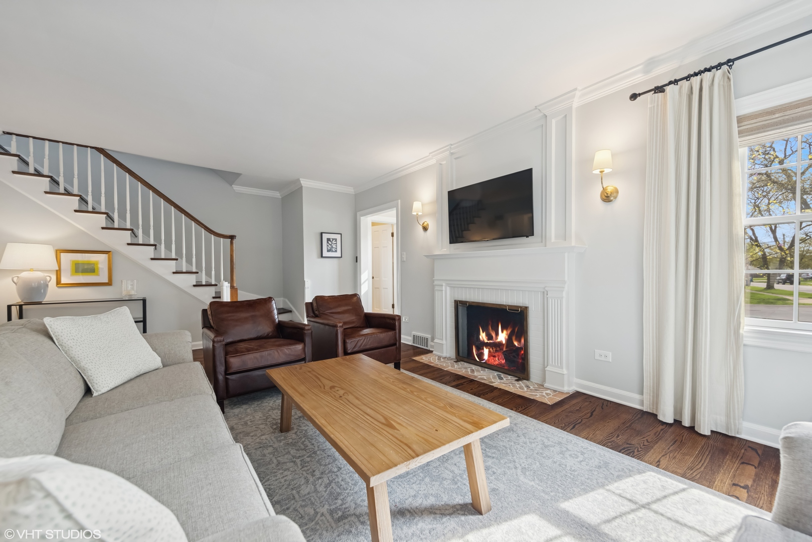 324 S Poplar Avenue, Elmhurst, IL 60126