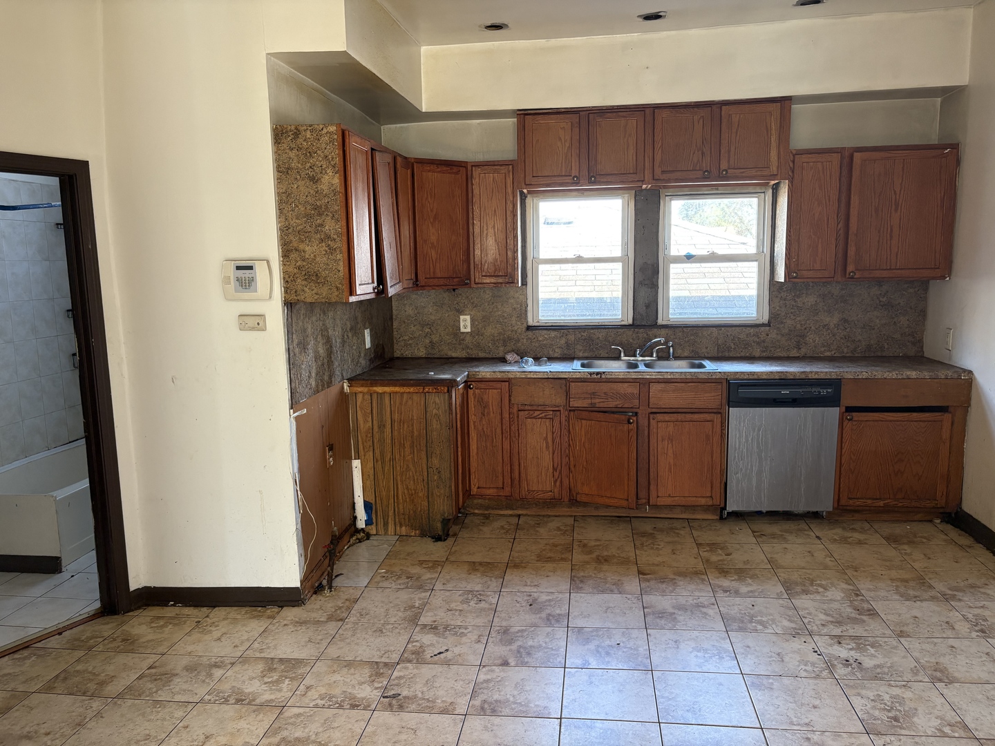 1649 N Latrobe Avenue, Chicago, IL 60639