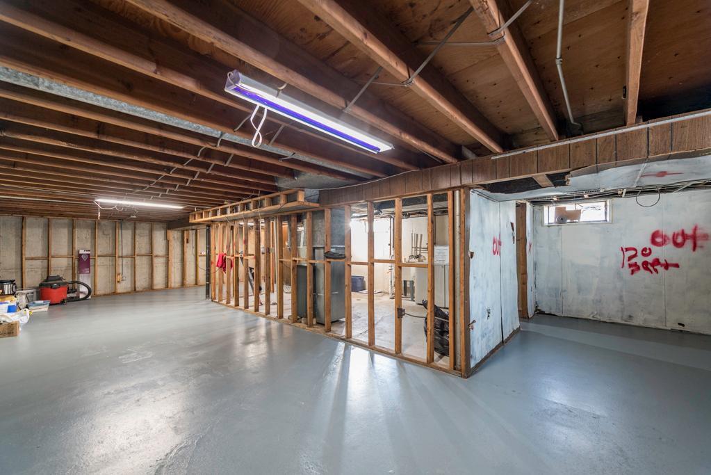 2214 Gilead Avenue, Zion, IL 60099