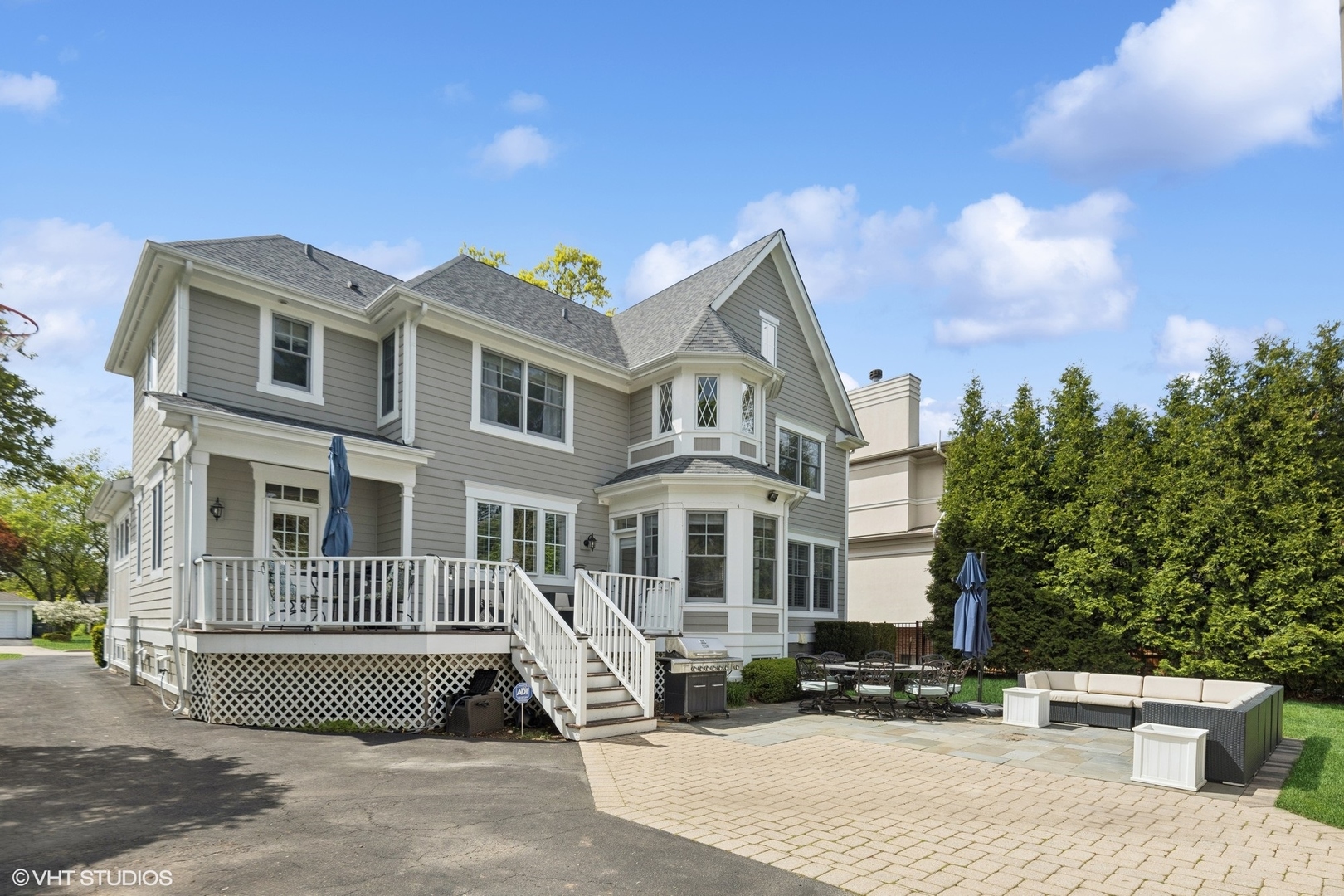 345 Scott Avenue, Glen Ellyn, IL 60137