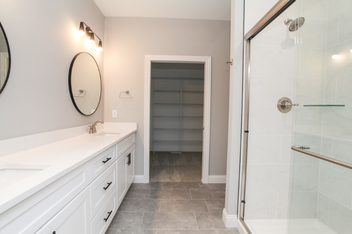 3 St. Ivans Circle, Bloomington, IL 61705