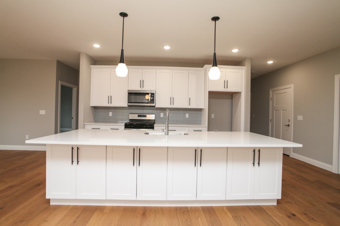 3 St. Ivans Circle, Bloomington, IL 61705