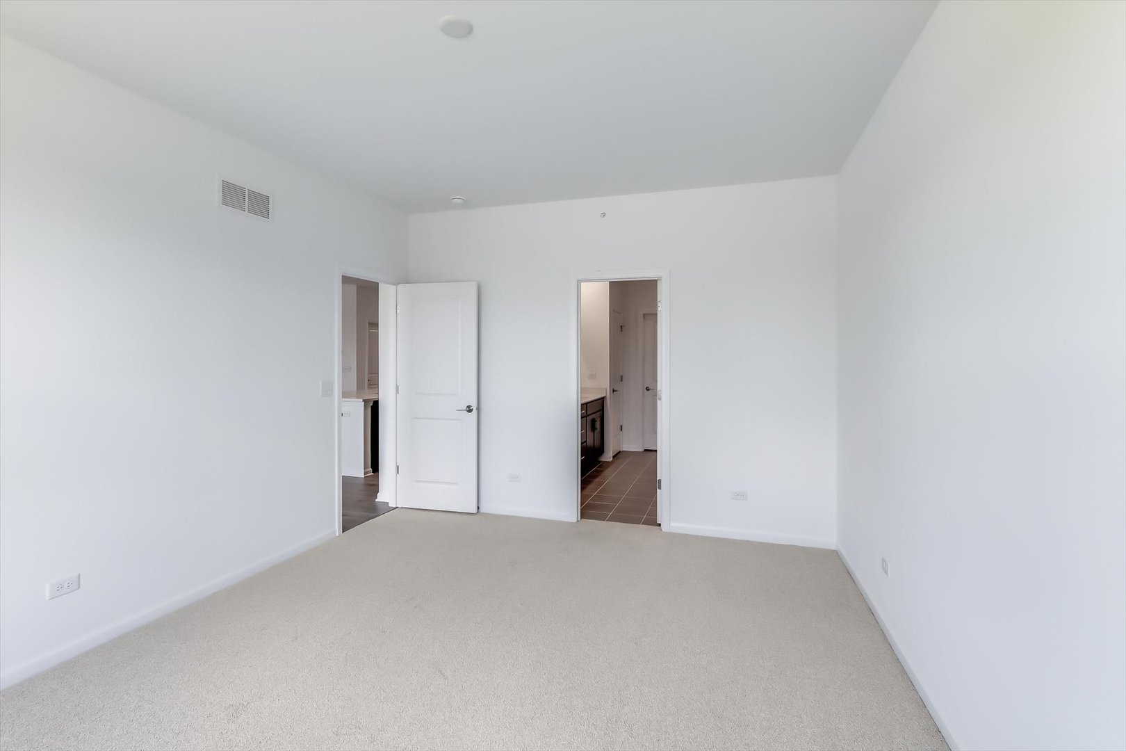 3 Harborside Way, Hawthorn Woods, IL 60047