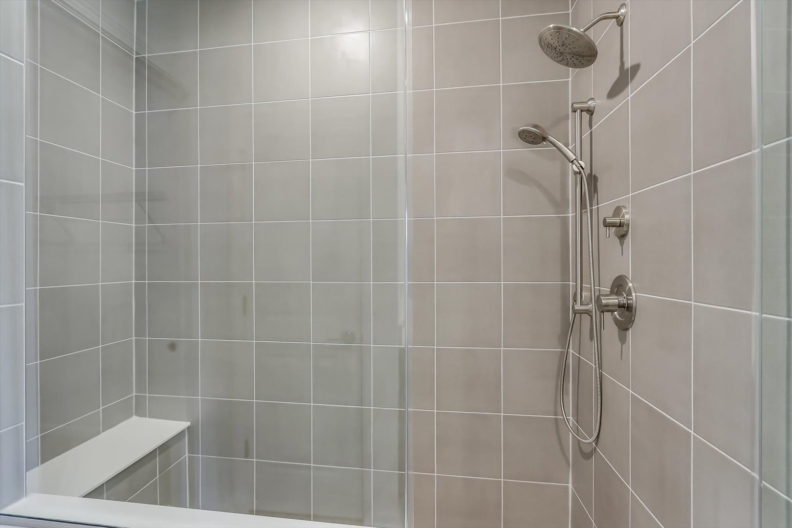 3 Harborside Way, Hawthorn Woods, IL 60047