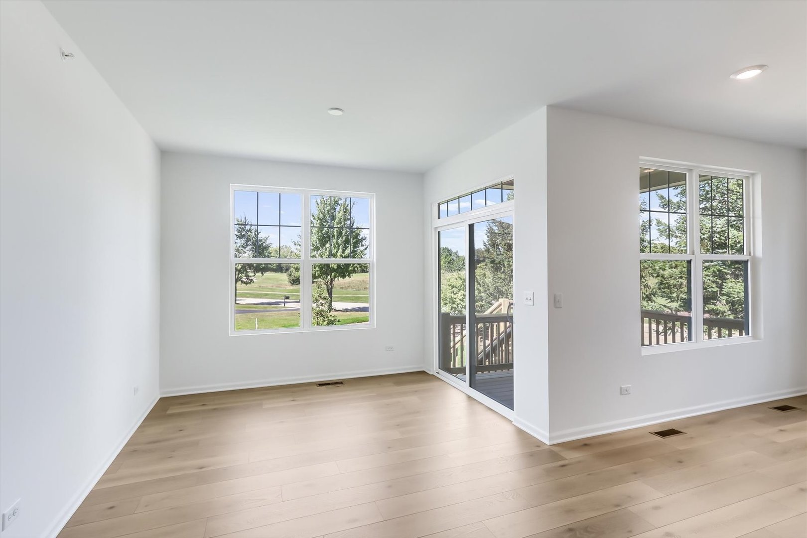 3 Harborside Way, Hawthorn Woods, IL 60047