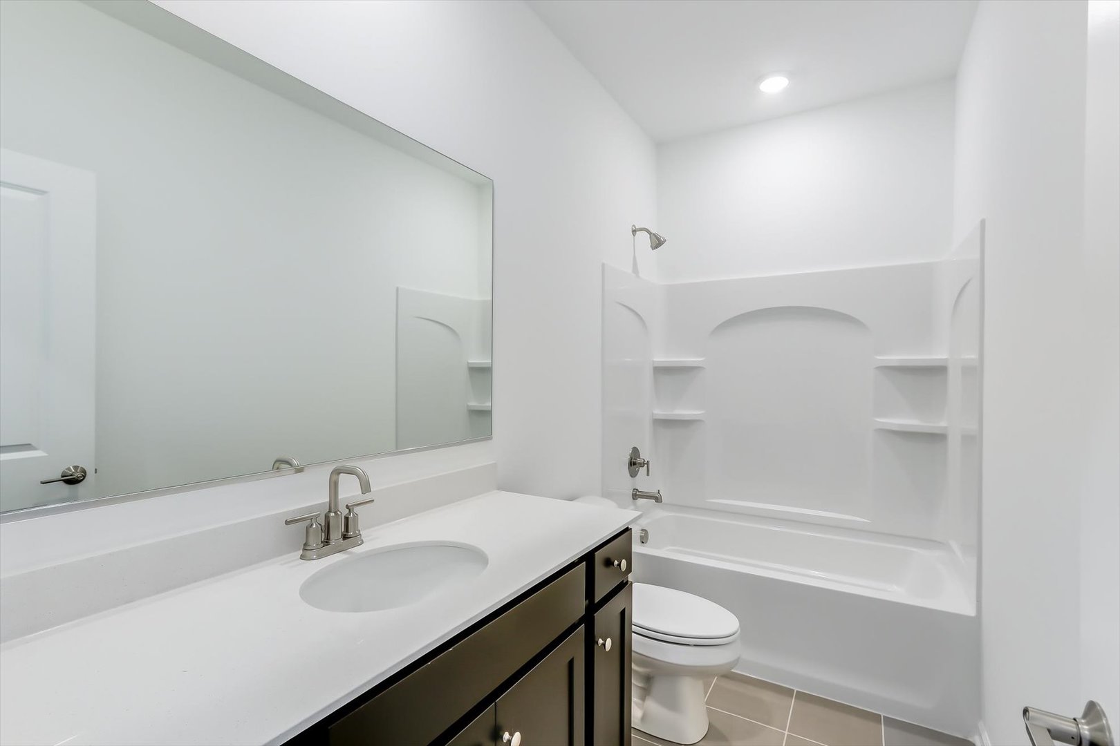 3 Harborside Way, Hawthorn Woods, IL 60047