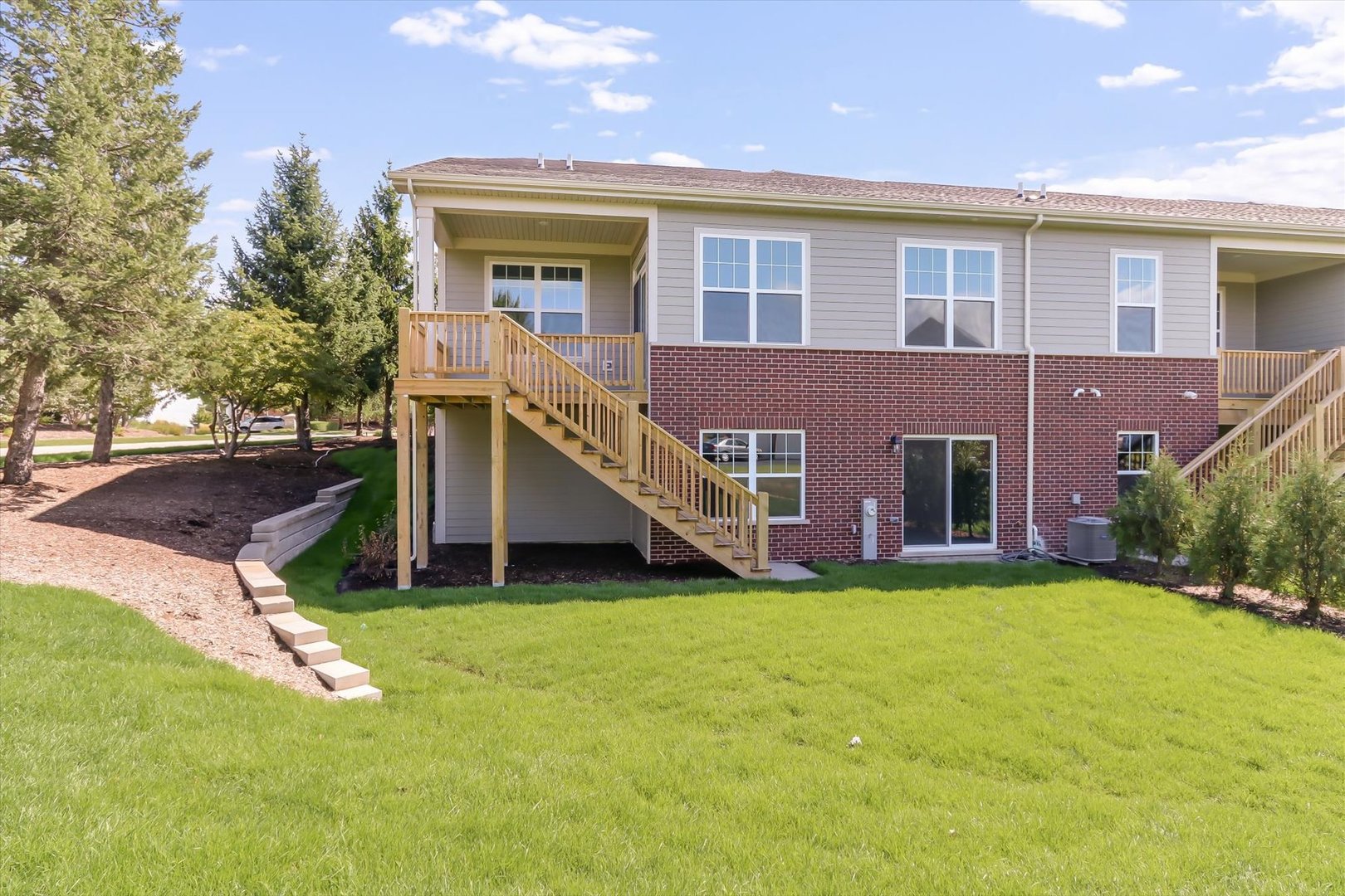 3 Harborside Way, Hawthorn Woods, IL 60047