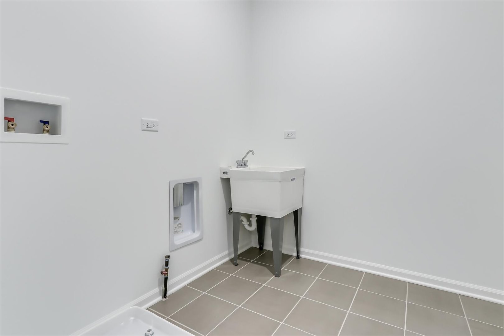 3 Harborside Way, Hawthorn Woods, IL 60047