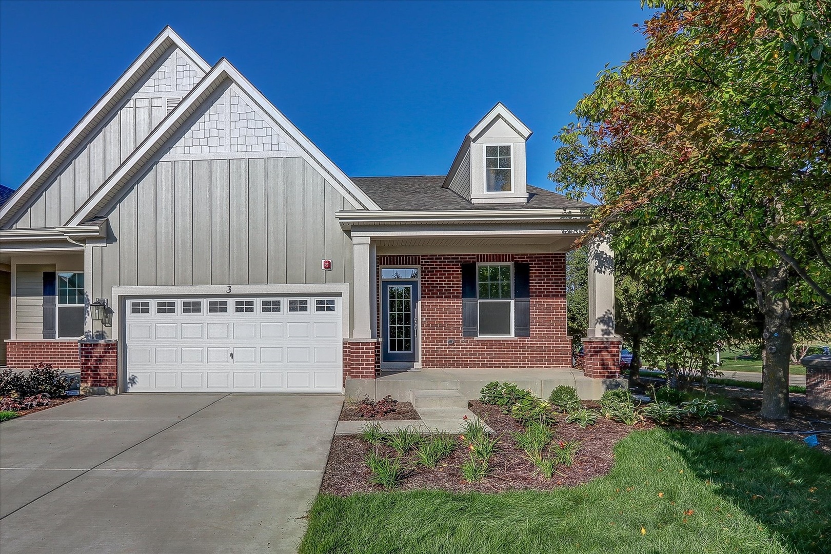 3 Harborside Way, Hawthorn Woods, IL 60047