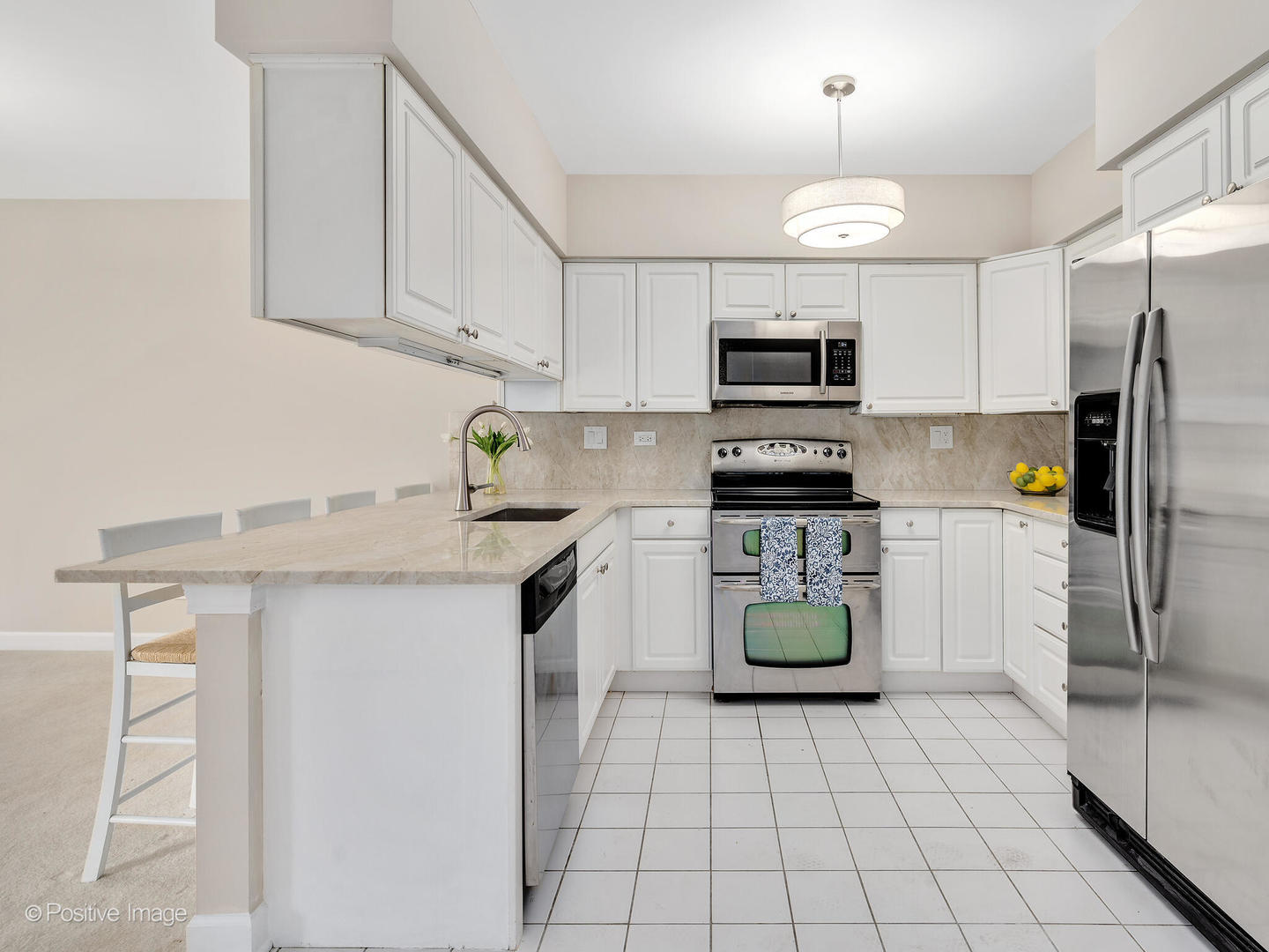 3525 Cass Court #409, Oak Brook, IL 60523