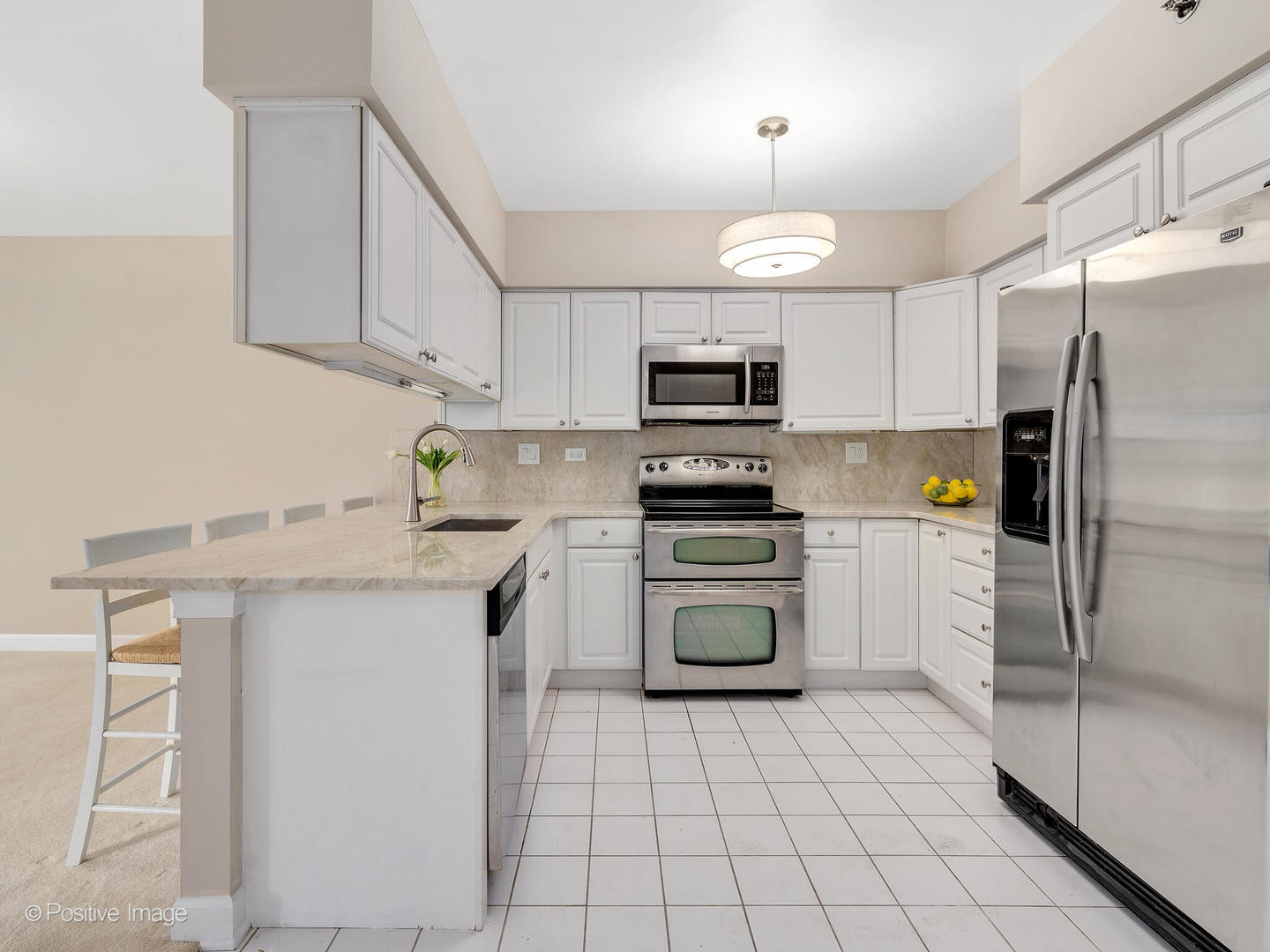 3525 Cass Court #409, Oak Brook, IL 60523