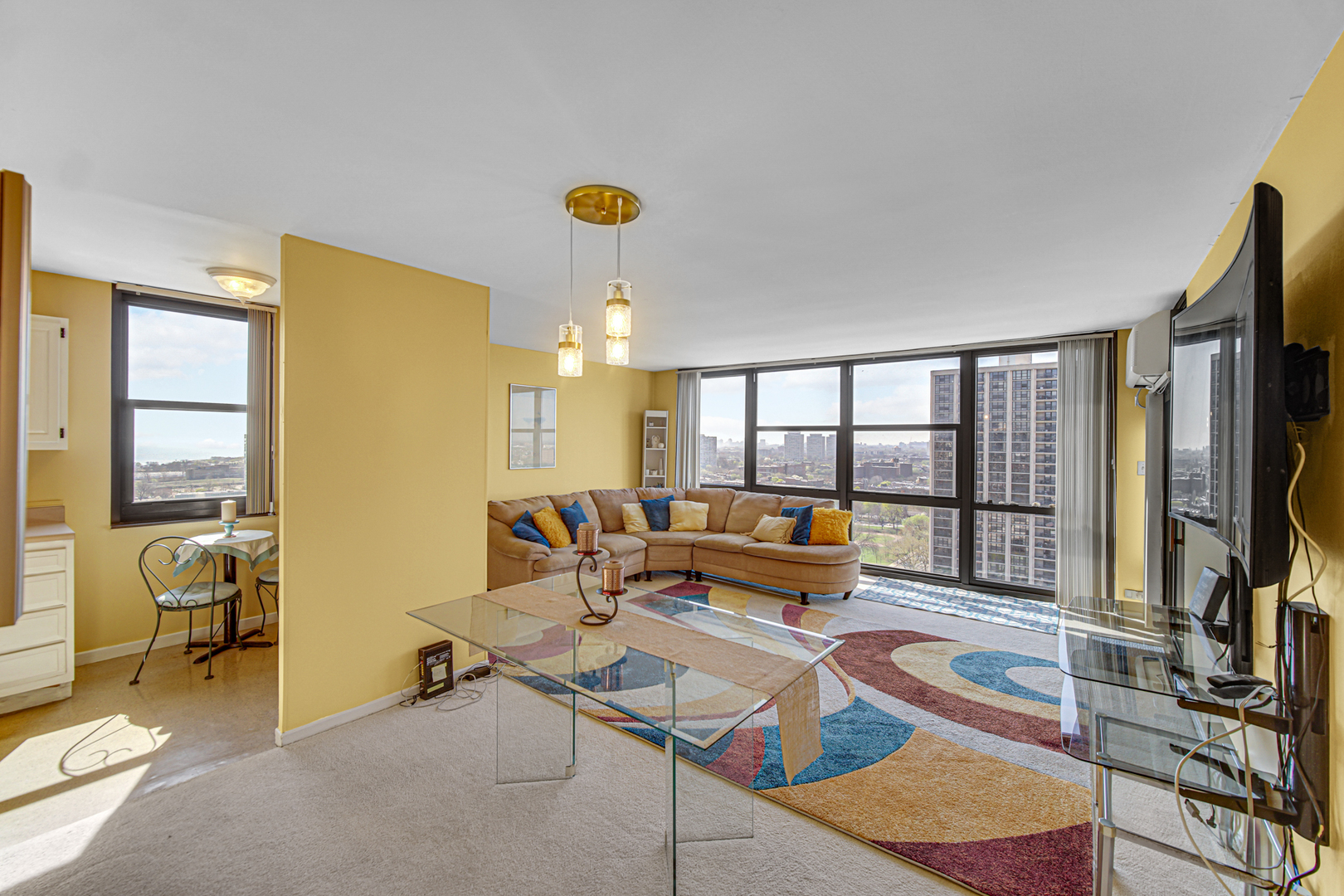 2901 S Michigan Avenue #1702, Chicago, IL 60616