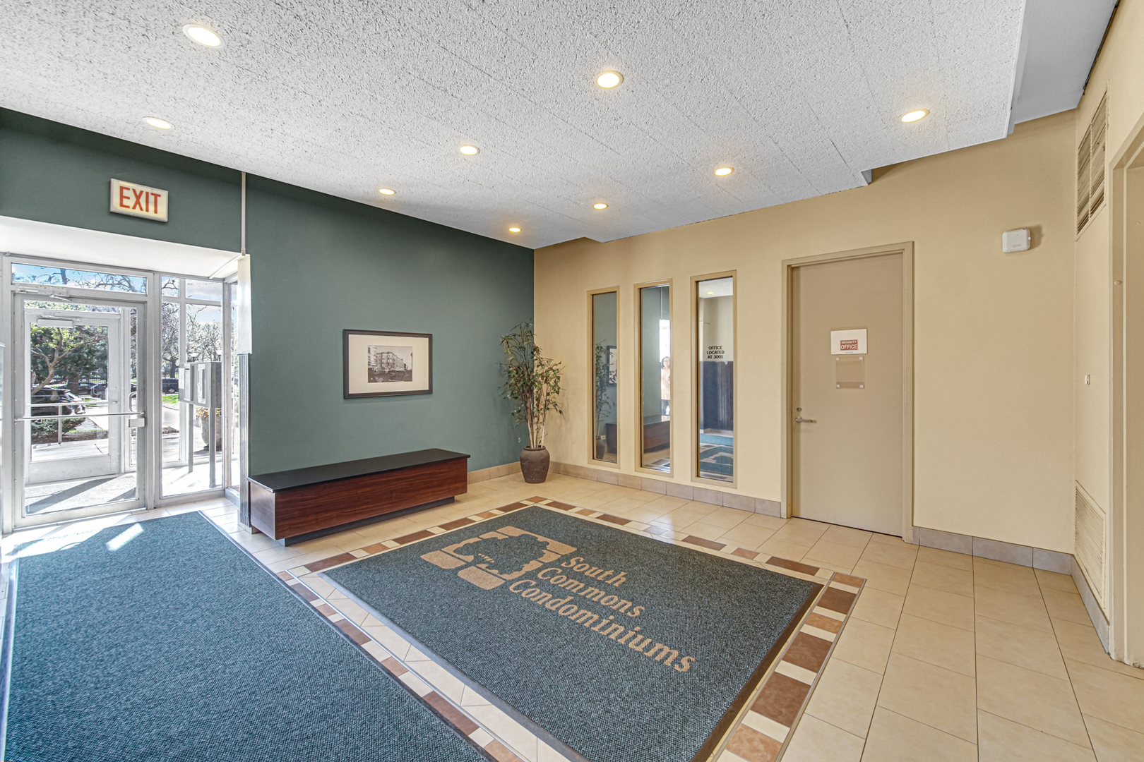 2901 S Michigan Avenue #1702, Chicago, IL 60616
