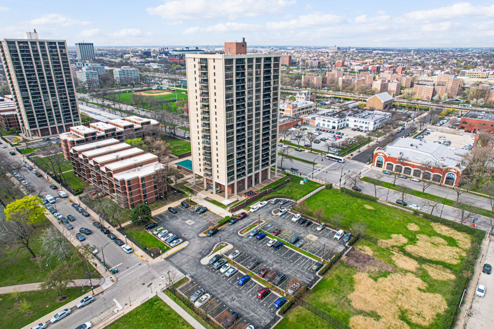 2901 S Michigan Avenue #1702, Chicago, IL 60616